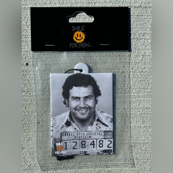 Air Freshener - Pablo Escobar mugshot - Picture 2 of 4
